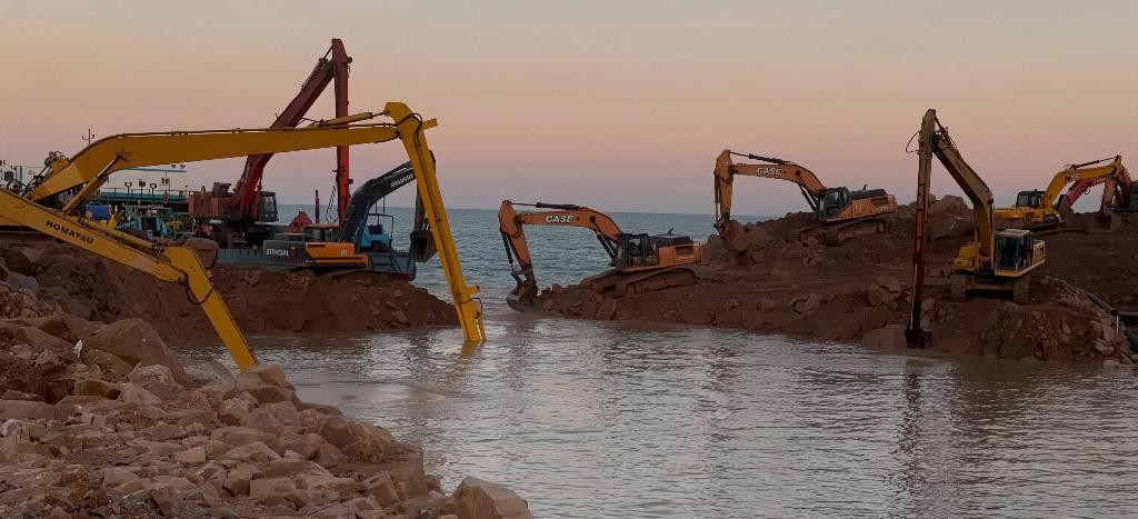 Pipeline installation